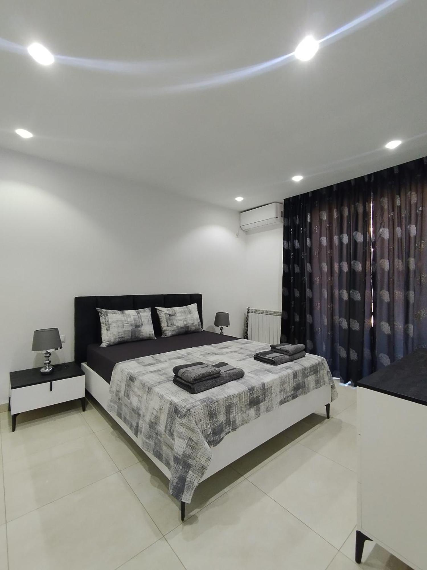 Luxueux Appartement A Tlemcen ภายนอก รูปภาพ