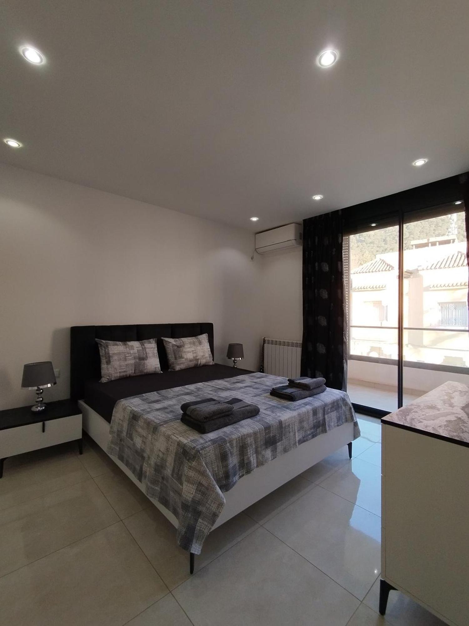 Luxueux Appartement A Tlemcen ภายนอก รูปภาพ